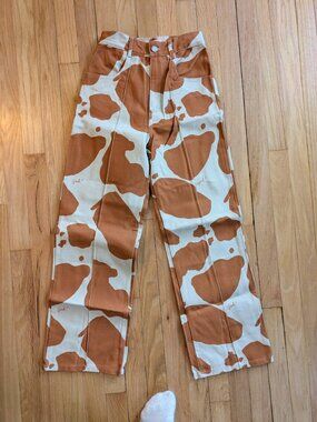 Lisa Says Gah High-Rise Cowprint Jeans in White and Brown